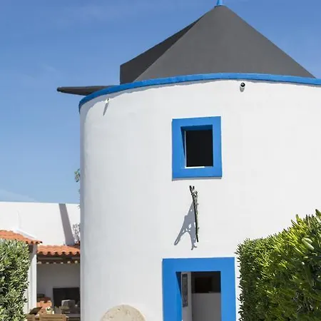 O Moinho Da Roca Azoia (Sintra)